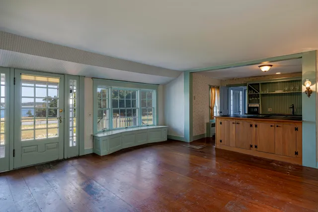 $1,250,000 | 435 Seawall Road, Southwest Harbor, ME 04679