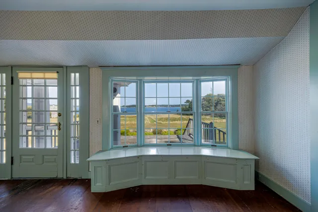 $1,250,000 | 435 Seawall Road, Southwest Harbor, ME 04679