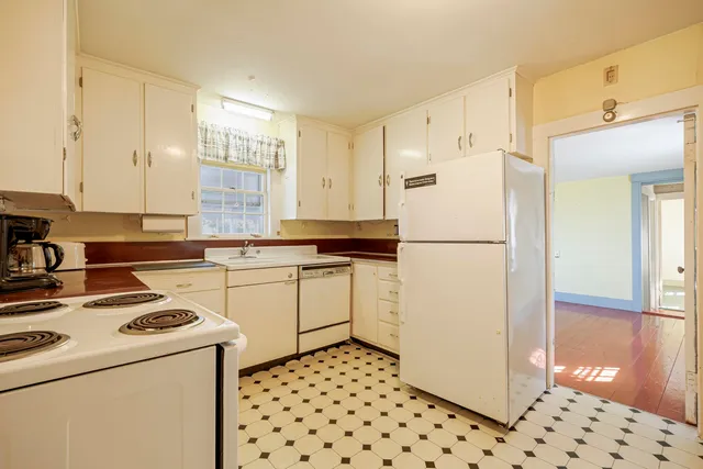 $1,250,000 | 435 Seawall Road, Southwest Harbor, ME 04679