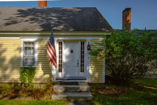 $1,250,000 | 435 Seawall Road, Southwest Harbor, ME 04679