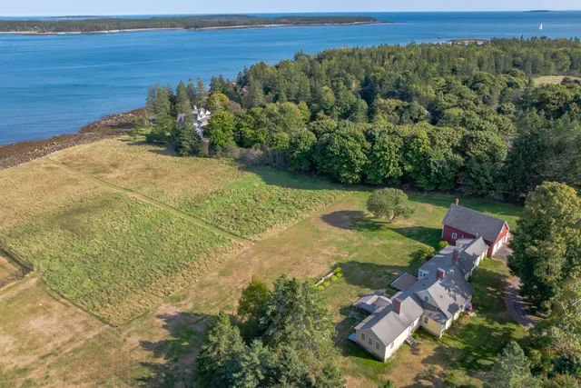 $1,250,000 | 435 Seawall Road, Southwest Harbor, ME 04679