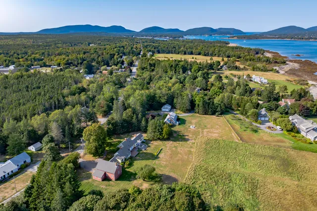 $1,250,000 | 435 Seawall Road, Southwest Harbor, ME 04679