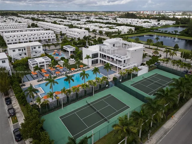 a picture of city view