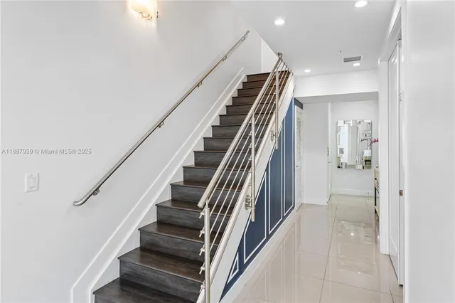 a view of an entryway