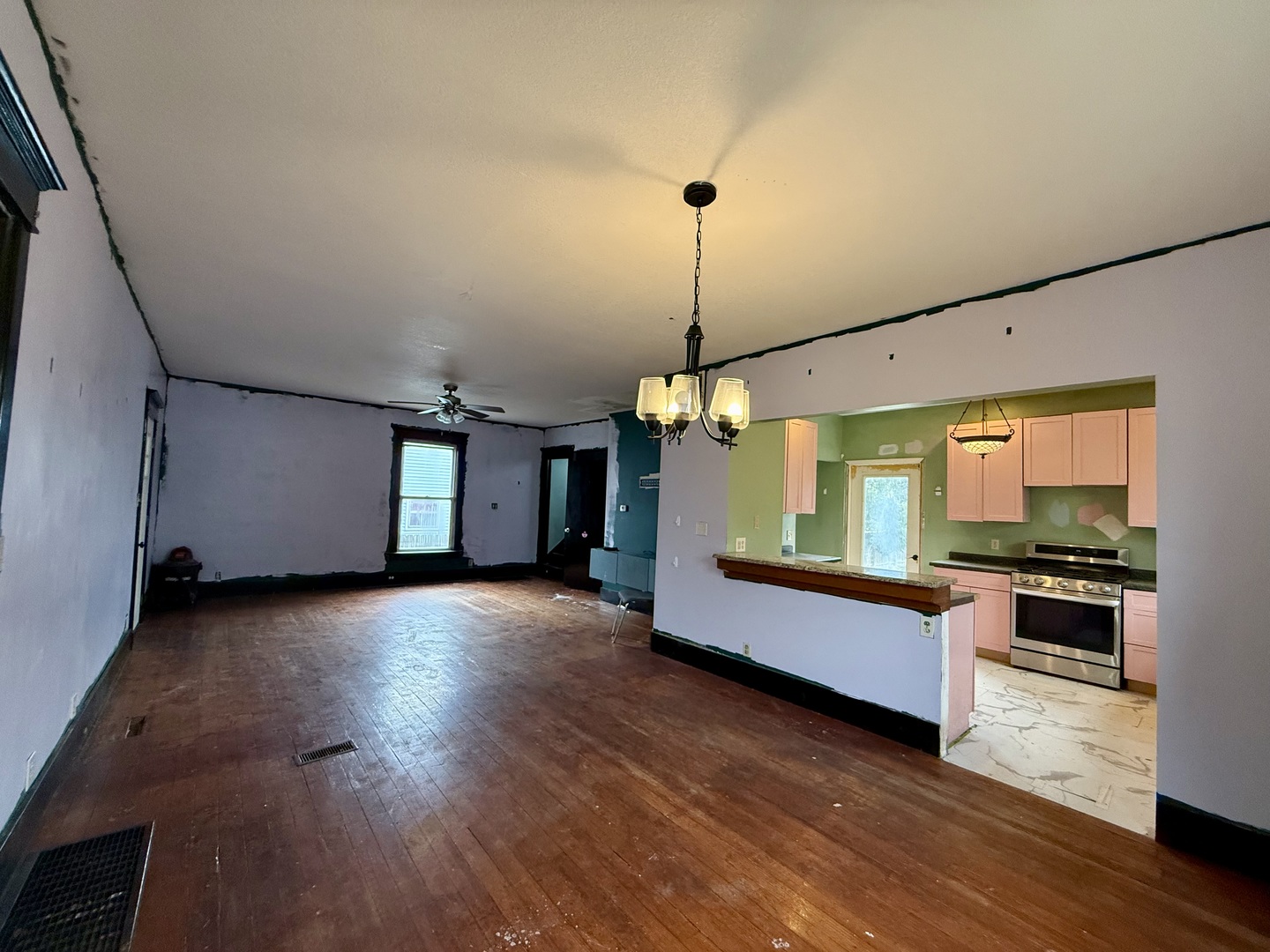 723 East Sangamon Avenue Rantoul, IL 61866 - Photo 4 of 17 Gallery Image 4