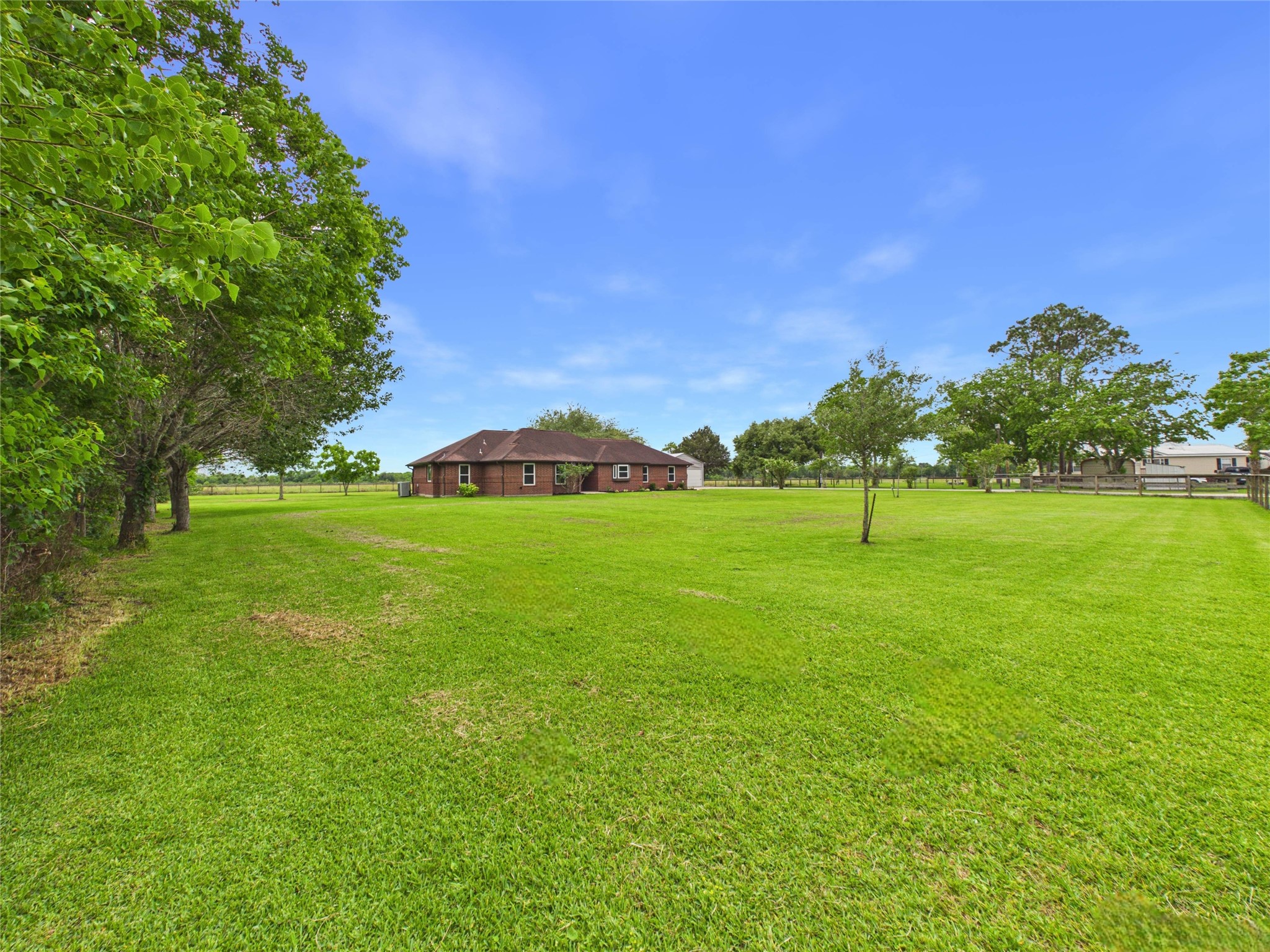 4610 Mustang Road Alvin, TX 77511 - Photo 3 of 50 Wide Open Spaces on your wish list for your new home? Look no more! This 3-2-4 on 1.5 acres, off a private road is sure to please!
