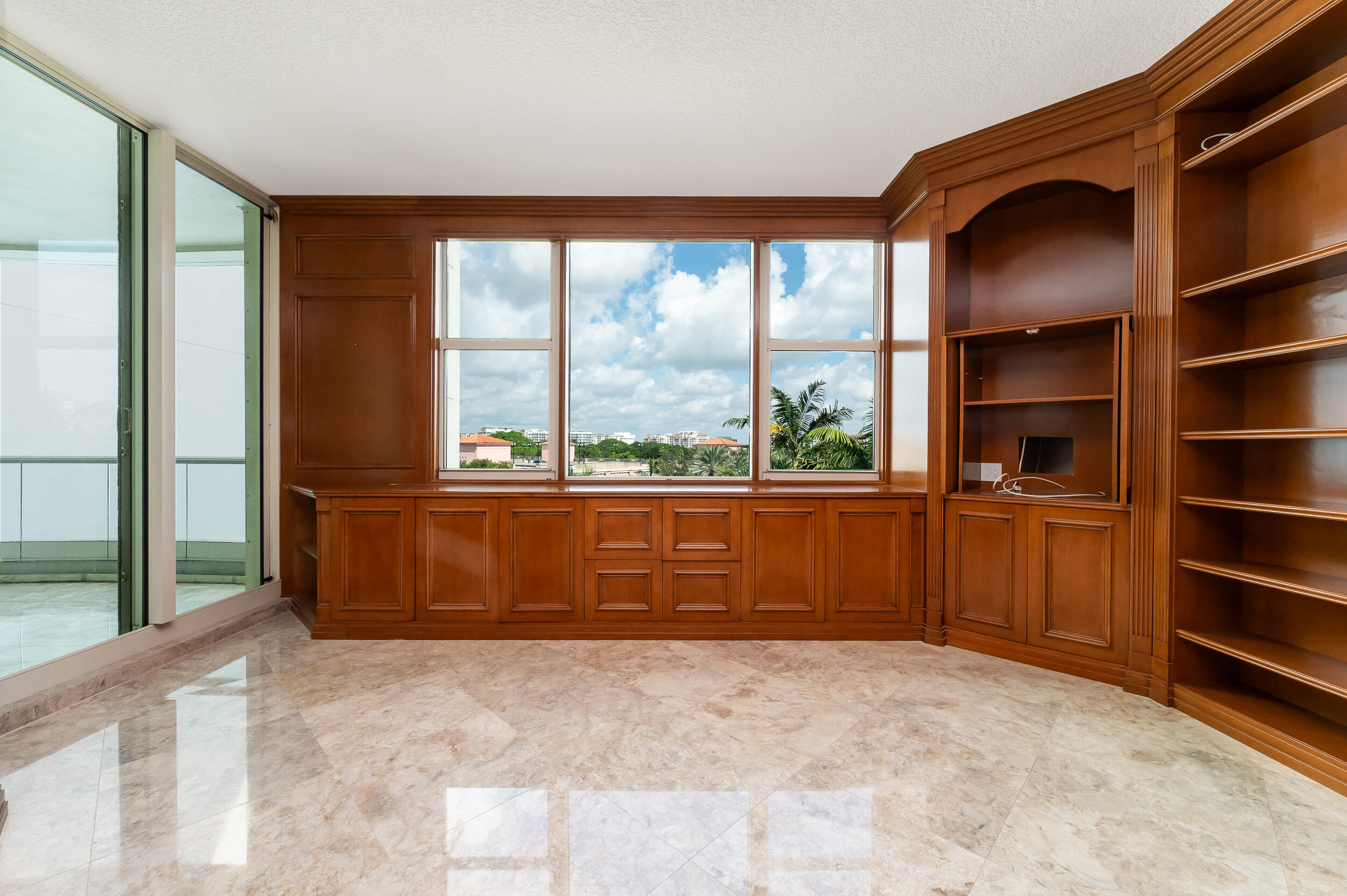 550 Southeast 5th Avenue, Unit 606S Boca Raton, FL 33432 - Photo 13 of 38 a room with a large window