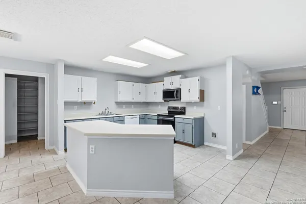 $324,900 | 11110 Moonlit Park, San Antonio, TX 78249