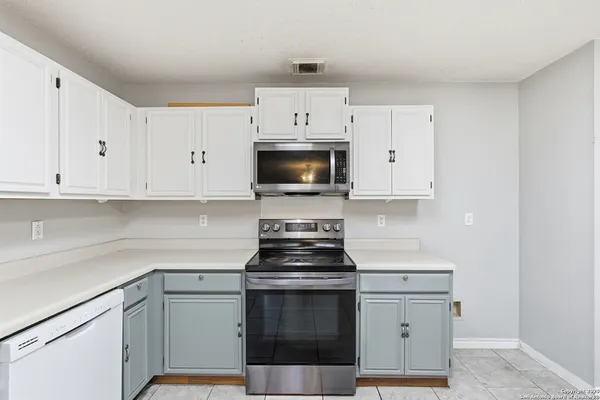 $324,900 | 11110 Moonlit Park, San Antonio, TX 78249