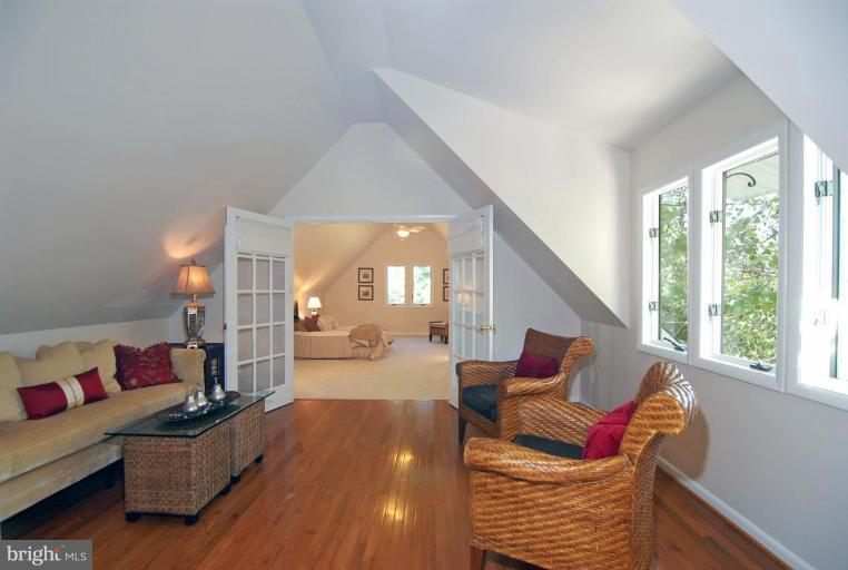 10929 Beach Mill Road Great Falls, VA 22066 - Photo 25 of 27 Sitting Room