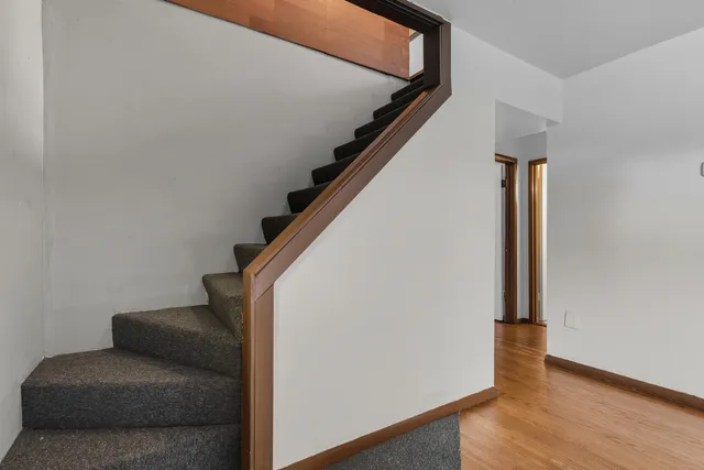 $305,000 | 11013 Menard Avenue, Chicago Ridge, IL 60415