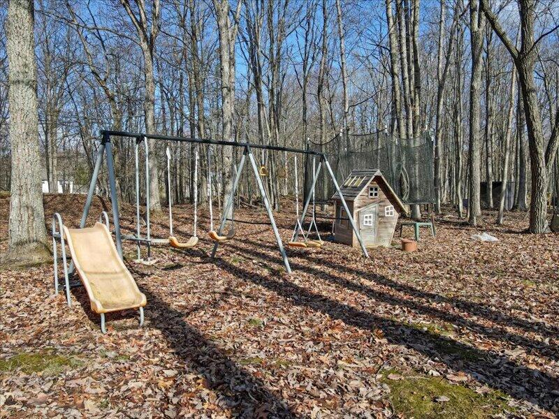 1135 Juno Drive Effort, PA 18330 - Photo 62 of 68 2A90A4BD-D7D1-4023-BBED-FAEDA8E1F1BB