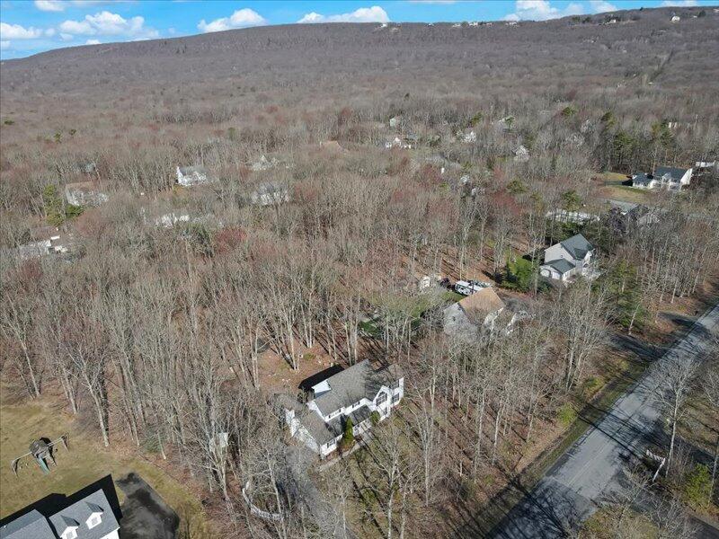 1135 Juno Drive Effort, PA 18330 - Photo 67 of 68 F14FE8F9-FD5B-4F72-8AE9-503C2349B616