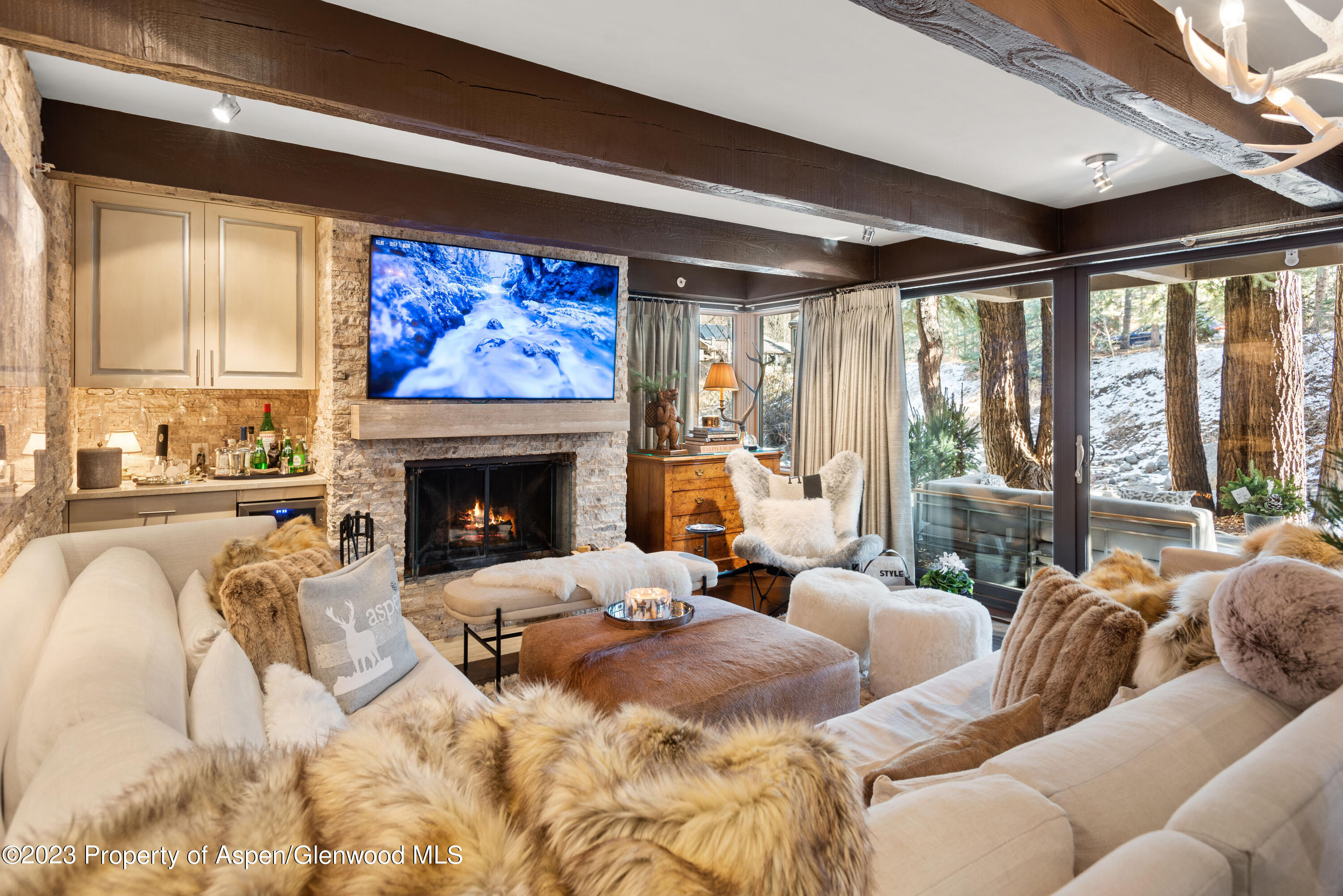 1034 East Cooper Avenue, Unit 4A Aspen, CO 81611 - Photo 1 of 22 Great Rooms 2