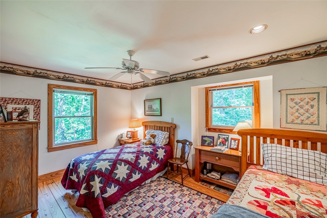 512 Doe Run Pickens, SC 29671 - Photo 20 of 33