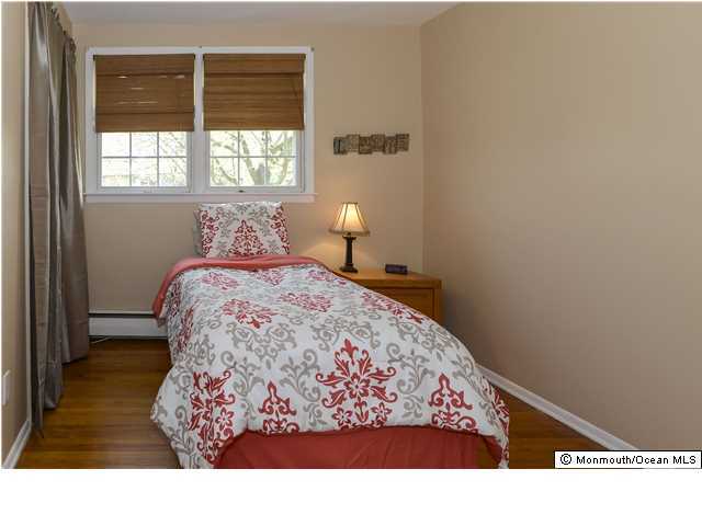 38 Lone Oak Road Middletown, NJ 07748 - Photo 23 of 25 Additional Photo