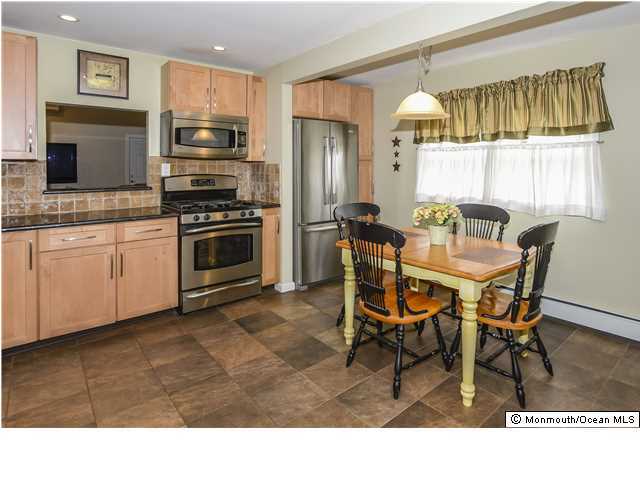 38 Lone Oak Road Middletown, NJ 07748 - Photo 9 of 25 Additional Photo