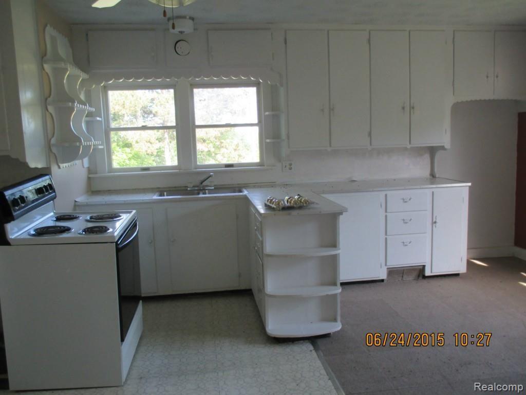 3 kitchen (2).jpg