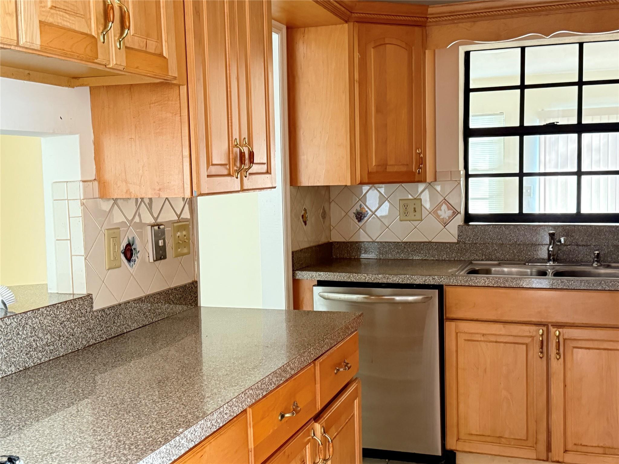 321 West 21st Street Riviera Beach, FL 33404 - Photo 4 of 22 Photo 4