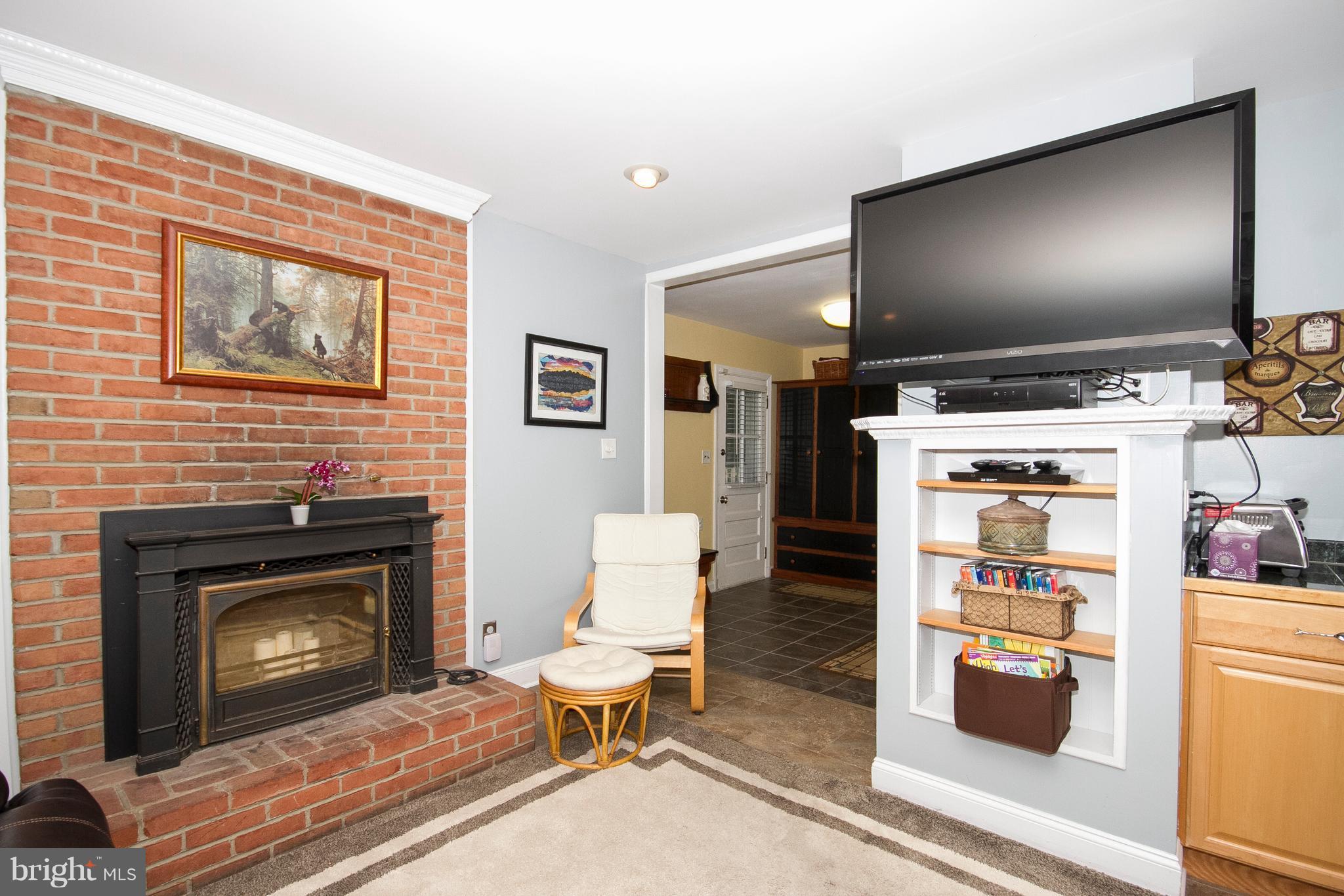 1005 Arran Road Baltimore, MD 21239 - Photo 12 of 26 Family Room