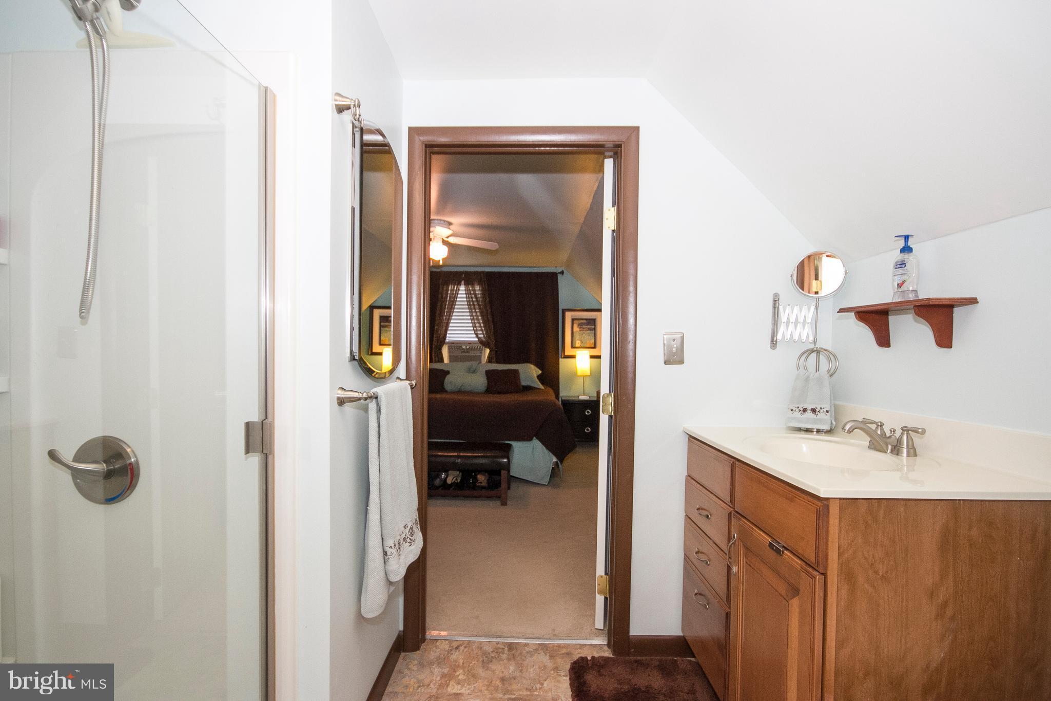 1005 Arran Road Baltimore, MD 21239 - Photo 19 of 26 Bath (Master)