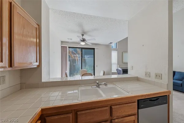 $285,000 | 4987 Strauss Drive, Las Vegas, NV 89146