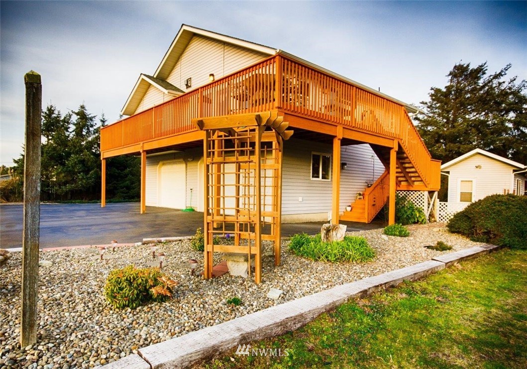 17 McCullough Road Copalis Beach, WA 98535 - Photo 1 of 13 Gallery Image 1