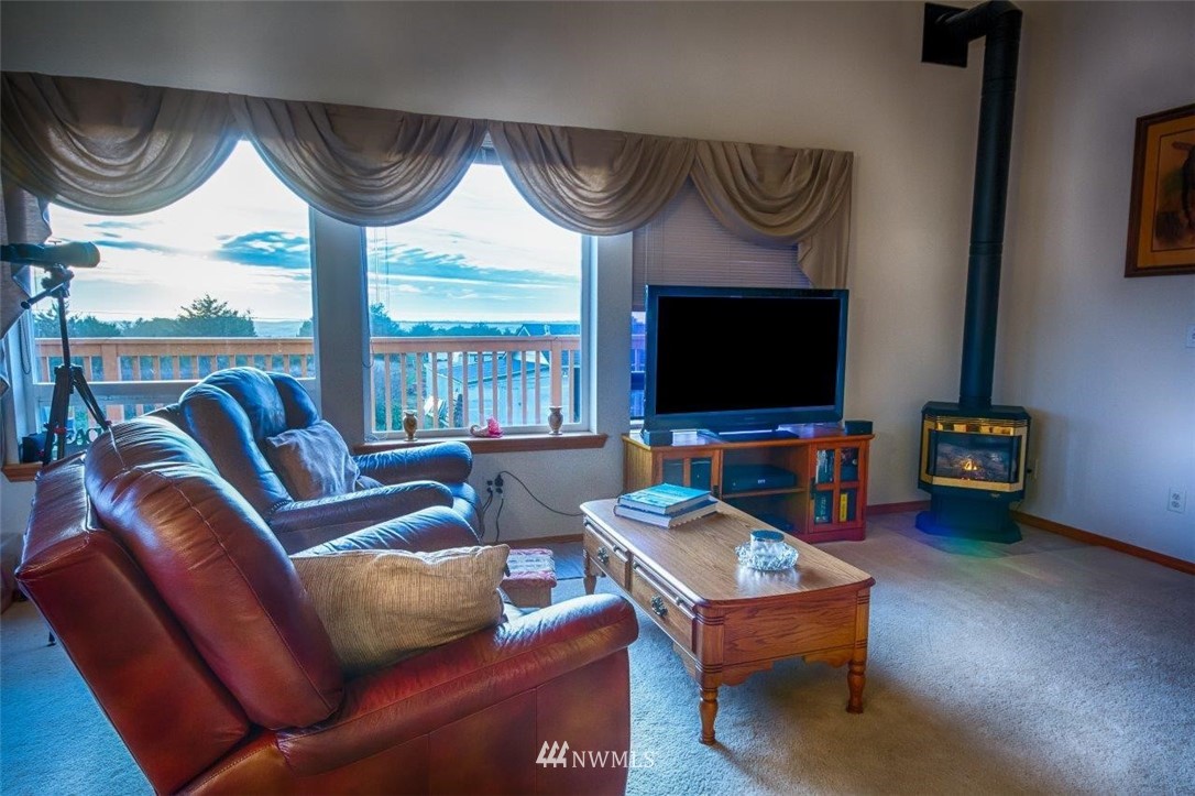 17 McCullough Road Copalis Beach, WA 98535 - Photo 7 of 13 Gallery Image 7