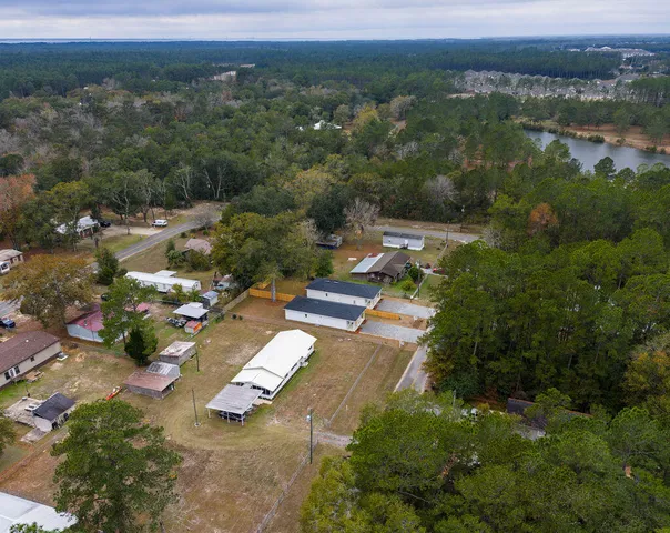 $262,900 | 42 Eckie Drive, Freeport, FL 32439