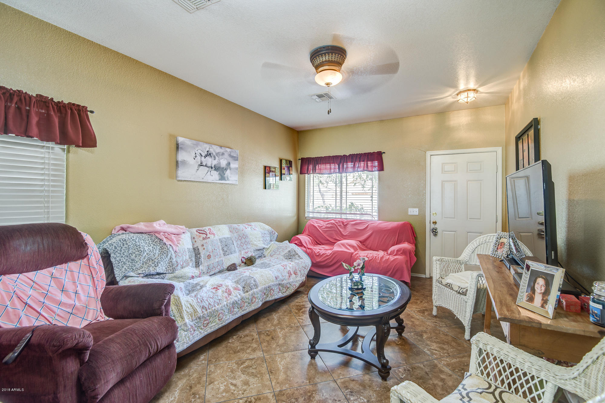 13105 West Calavar Road Surprise, AZ 85379 - Photo 6 of 19 DSC_0835_
