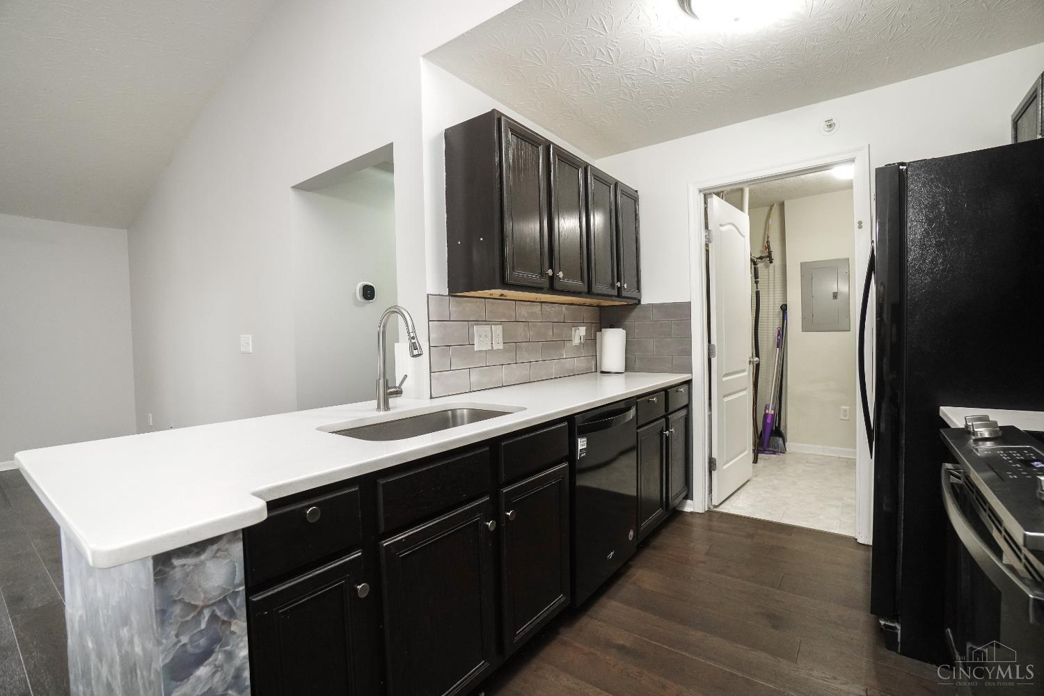3408 North Bend Road, Unit 11 Cincinnati, OH 45247 - Photo 19 of 38 Gallery Image 19