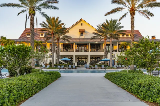 $675,000 | 1319 Arrowhead Point Road, Loxahatchee, FL 33470