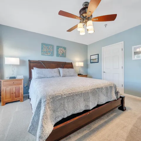 $225,000 | 1100 Celebration Avenue, Unit 406, Moneta, VA 24121