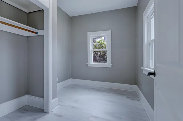 $299,900 | 553 West 16th Avenue, Oshkosh, WI 54902