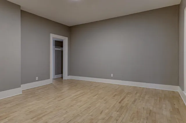 $299,900 | 553 West 16th Avenue, Oshkosh, WI 54902