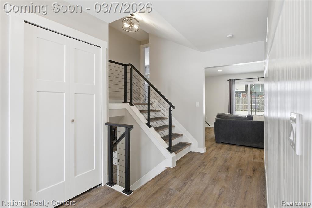 43086 Versailles Road Canton, MI 48187 - Photo 4 of 53 Gallery Image 4