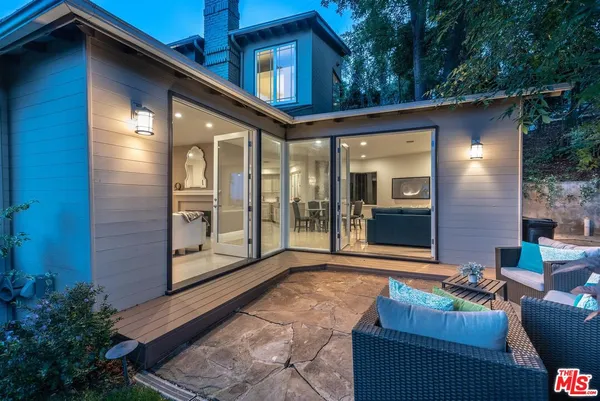 $8,500 | 13480 Contour Drive, Sherman Oaks, CA 91423