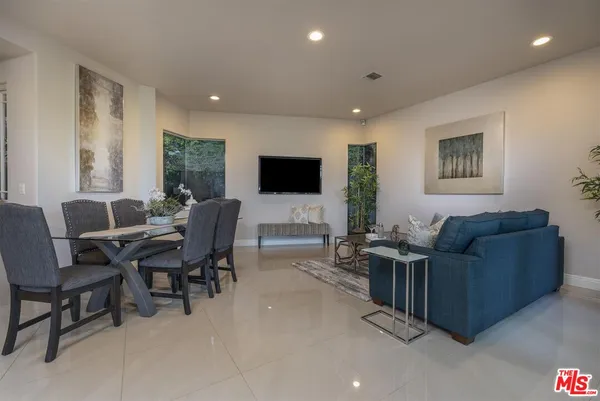 $8,500 | 13480 Contour Drive, Sherman Oaks, CA 91423