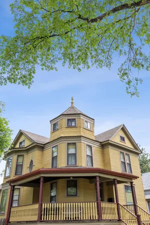$399,000 | 1121 4th Avenue South, Fargo, ND 58103