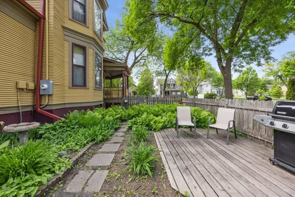 $399,000 | 1121 4th Avenue South, Fargo, ND 58103