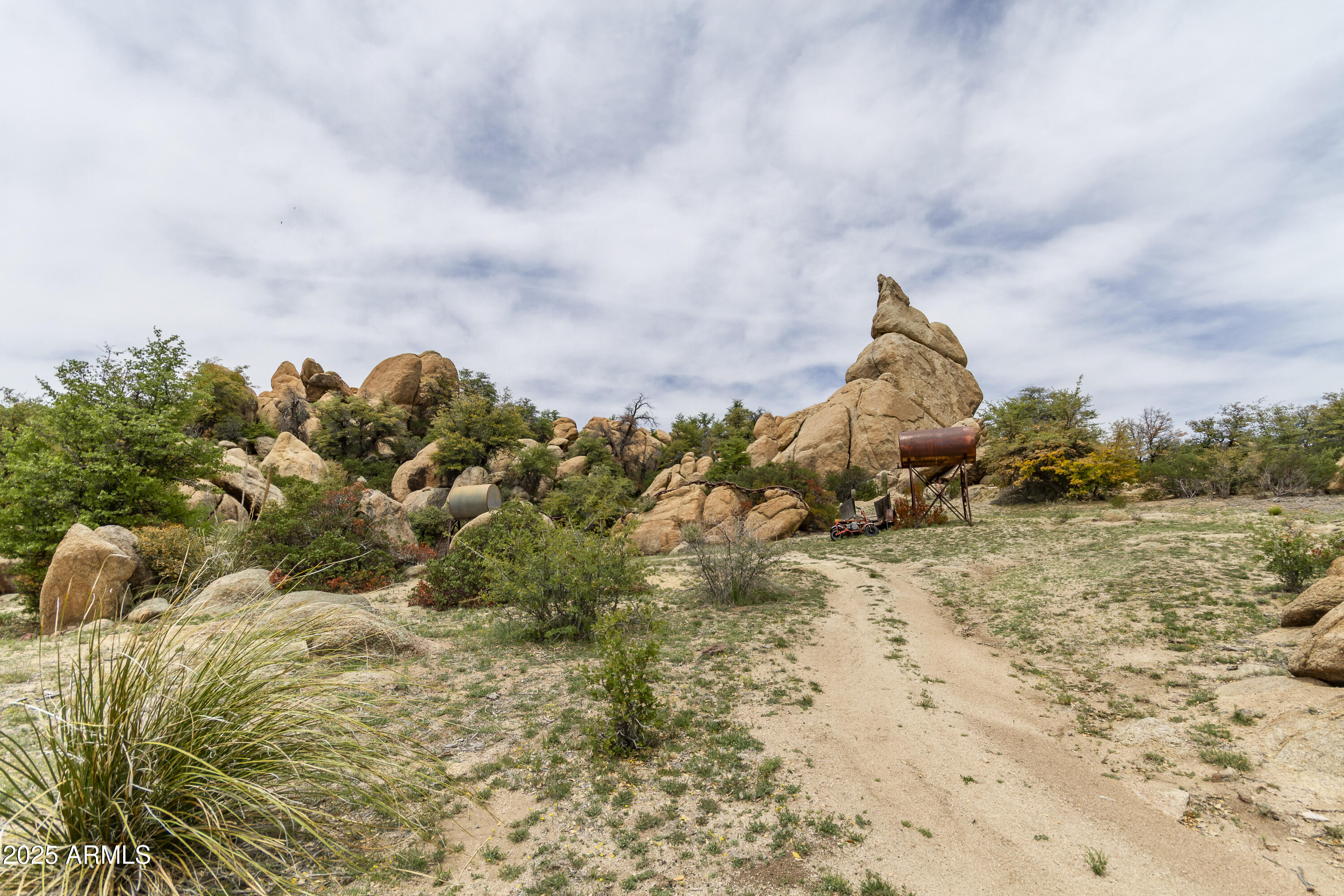 1360 Grisby Road Skull Valley, AZ 86338 - Photo 72 of 77 Weatherly Property Landscape-6