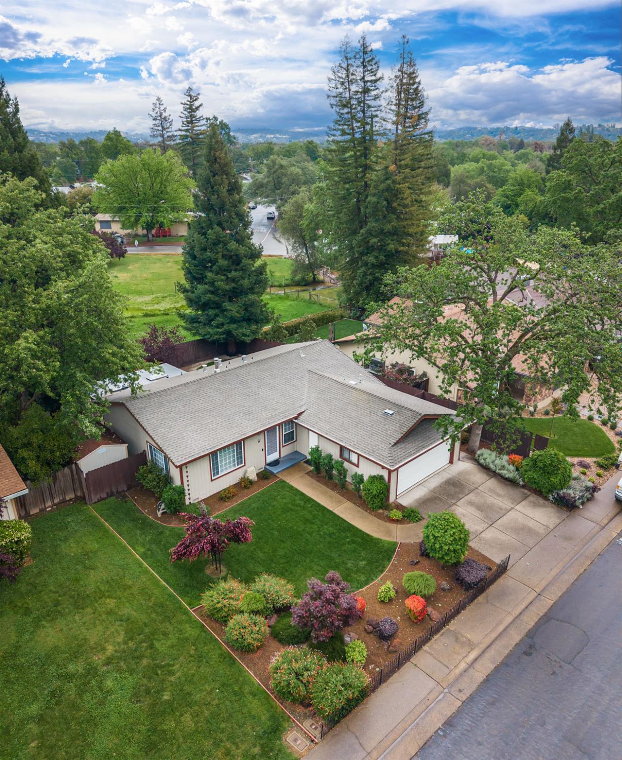 5705 Tudor Way Loomis, CA 95650 - Photo 44 of 59 an aerial view of a house