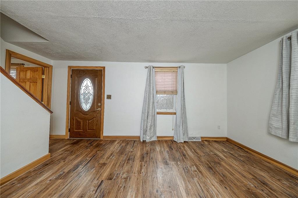 292 Evans City Road Butler, PA 16001 - Photo 6 of 30 Gallery Image 6