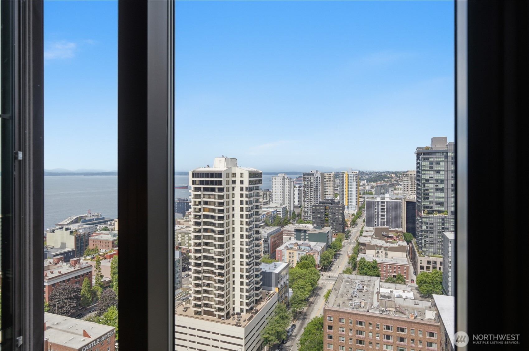 2100 3rd Avenue, Unit 2604 Seattle, WA 98121 - Photo 2 of 27