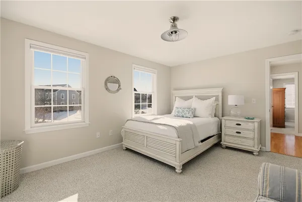 $5,000 | 105 Lilac Lane, Portsmouth, RI 02871