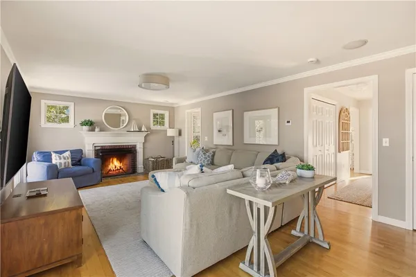 $5,000 | 105 Lilac Lane, Portsmouth, RI 02871