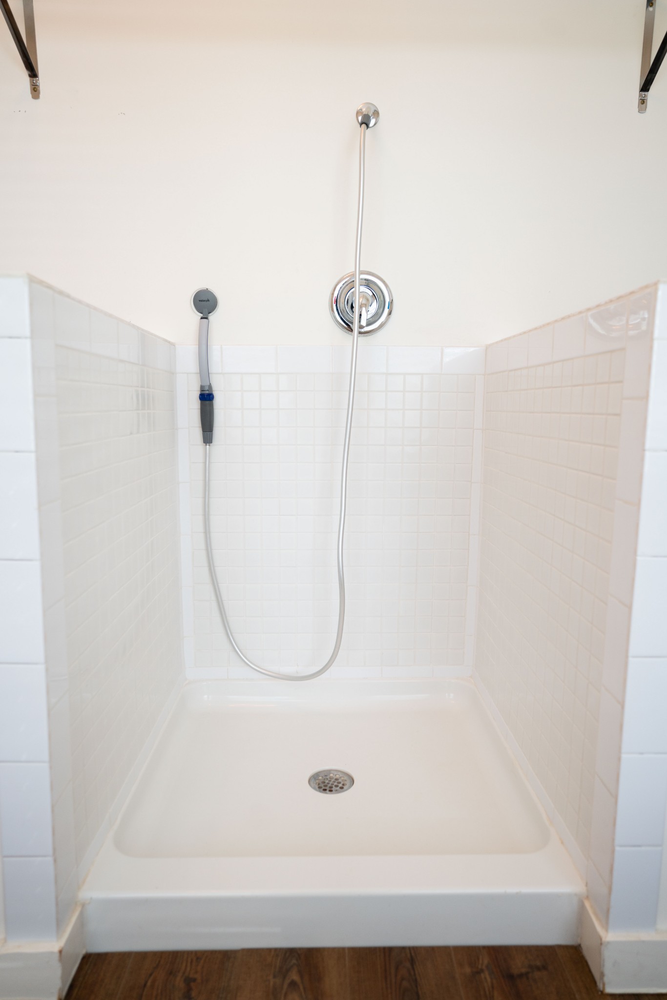 421 Eastside Road Burns, TN 37029 - Photo 32 of 39 a bathroom with a shower