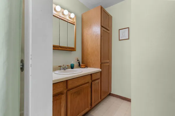 $184,900 | 563 Clark Street, Manawa, WI 54949