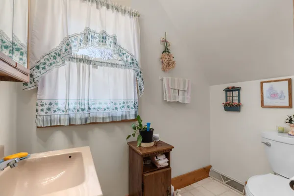 $184,900 | 563 Clark Street, Manawa, WI 54949