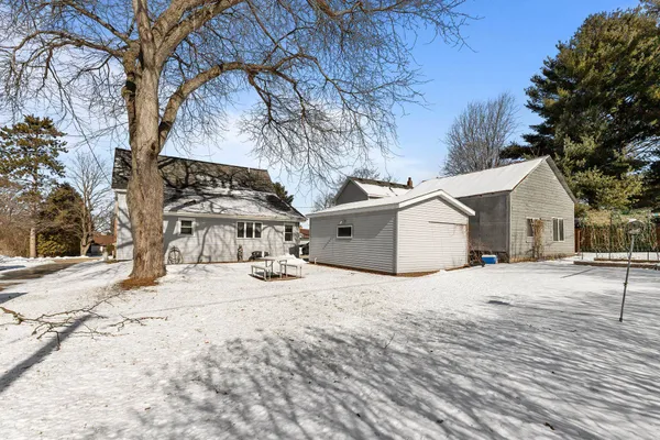 $184,900 | 563 Clark Street, Manawa, WI 54949
